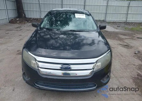 2010 Ford Fusion Se z USA, uszkodzony, nr VIN 3FAHP0HG5AR191809